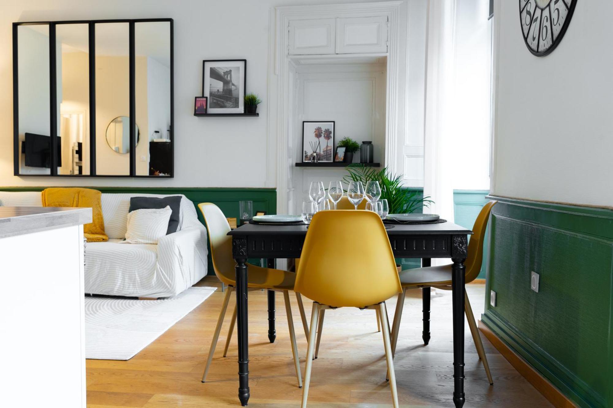 Chez Louise Et Paul, L'Appart Du Centre ディナン エクステリア 写真